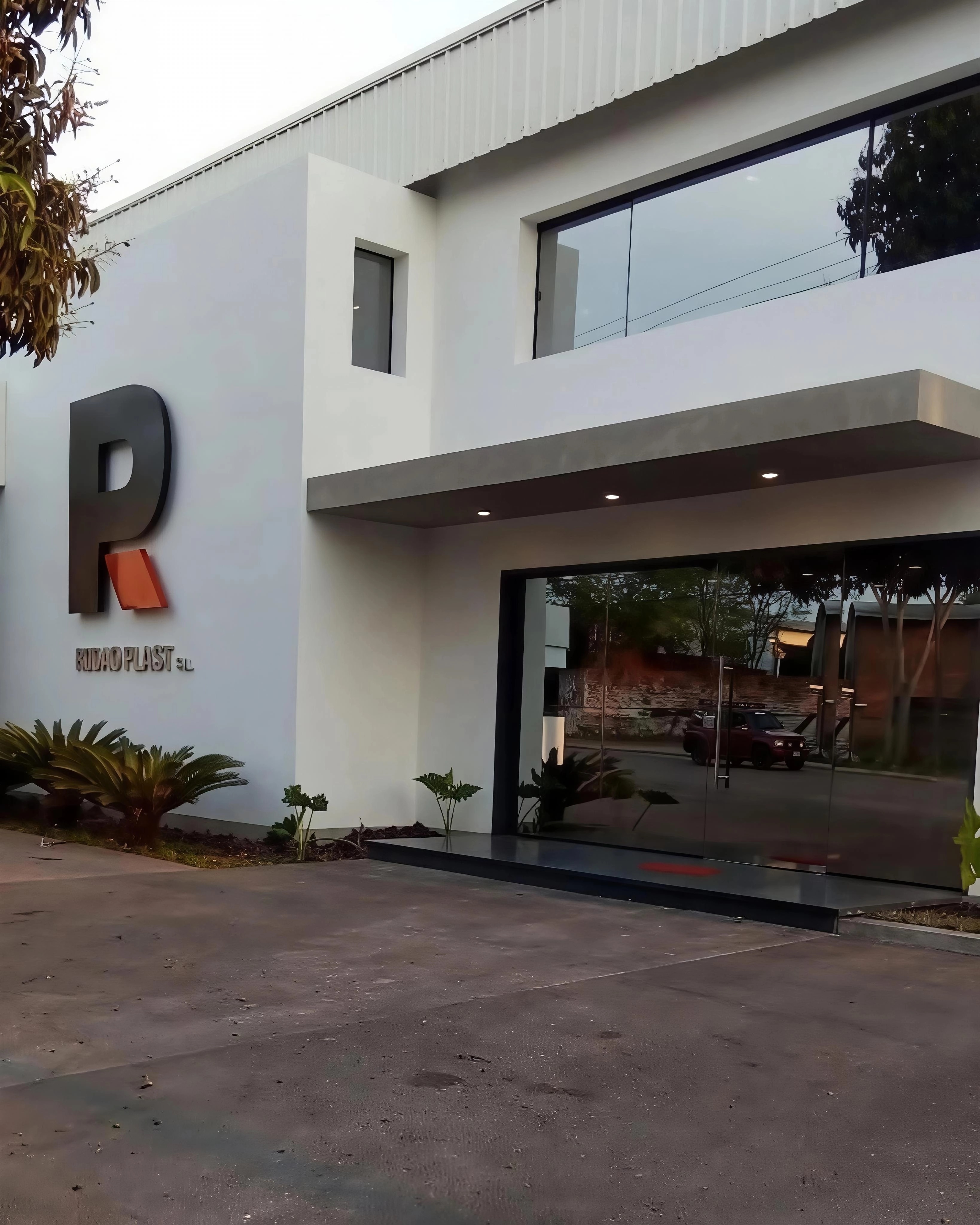 Rodao Plast: Alianza estratégica y vanguardia en el envasado industrial de alimentos
